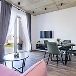 Jurzole - 2 Sesiavieciai Kotedzai Kunigiskiuose - By Hello Sea Homes Lejlighed *