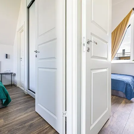 Jurzole - 2 Sesiavieciai Kotedzai Kunigiskiuose - By Hello Sea Homes Apartament