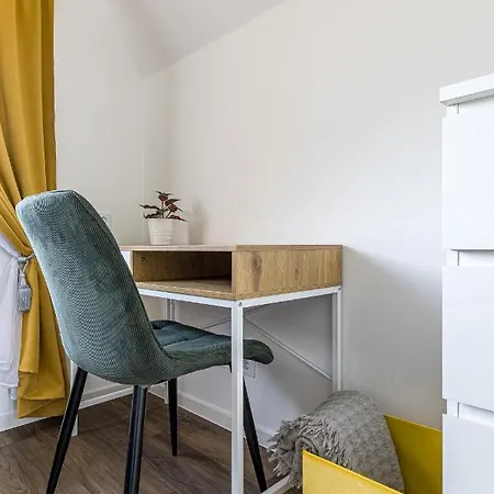 Jurzole - 2 Sesiavieciai Kotedzai Kunigiskiuose - By Hello Sea Homes *