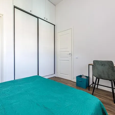 Apartament Jurzole - 2 Sesiavieciai Kotedzai Kunigiskiuose - By Hello Sea Homes Połąga