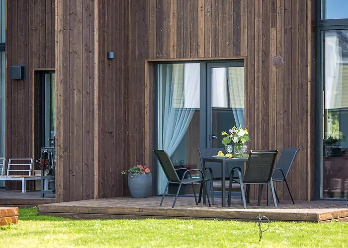 Jurzole - 2 Sesiavieciai Kotedzai Kunigiskiuose - By Hello Sea Homes *