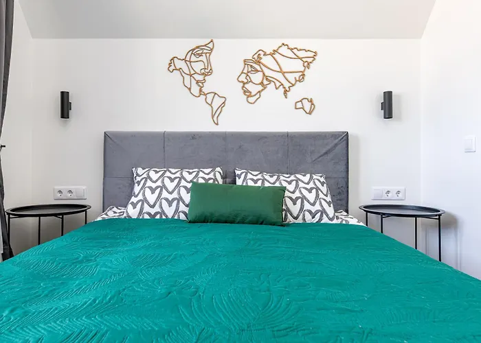 Jurzole - 2 Sesiavieciai Kotedzai Kunigiskiuose - By Hello Sea Homes * Palanga